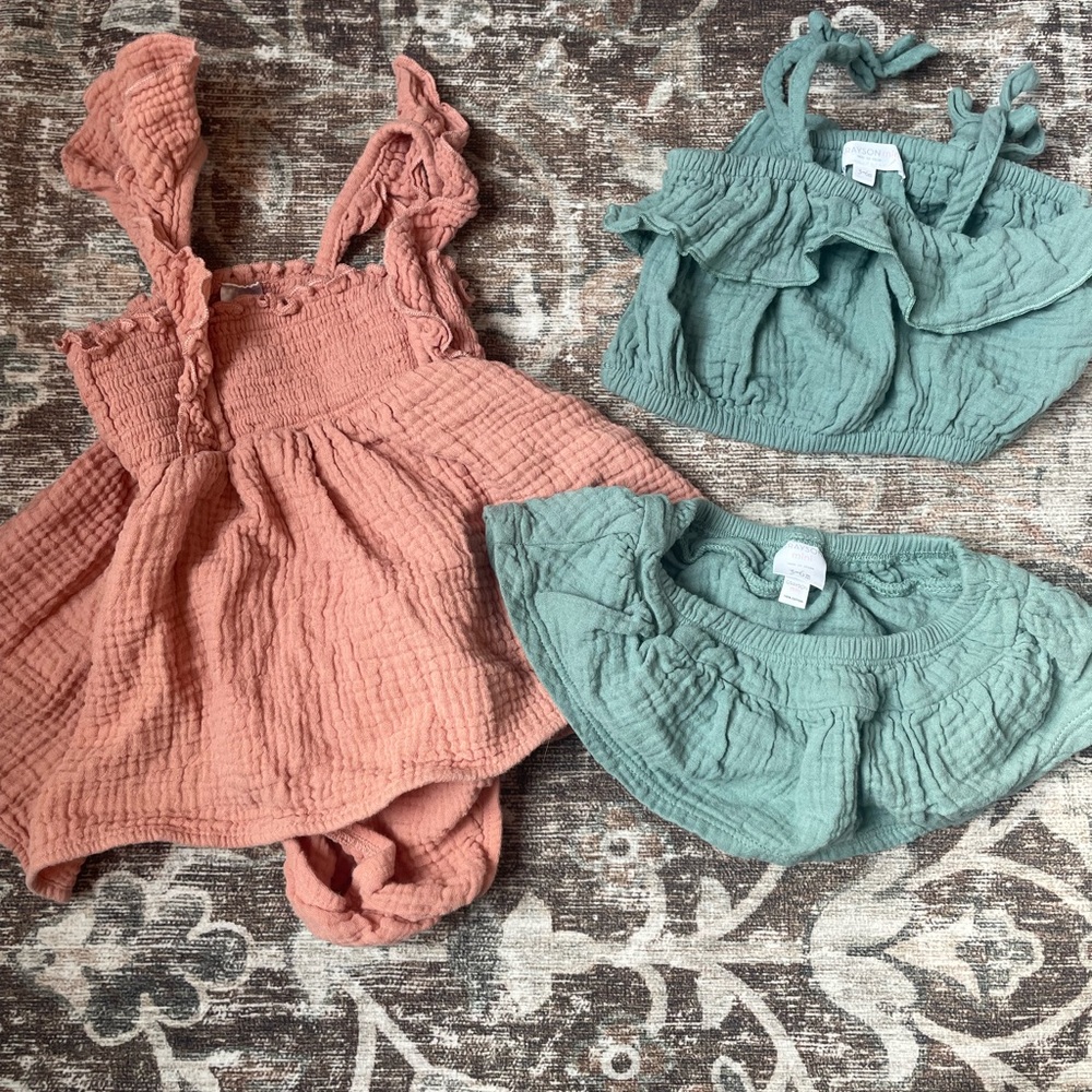 Lot of 3/6 Month Baby Outfits